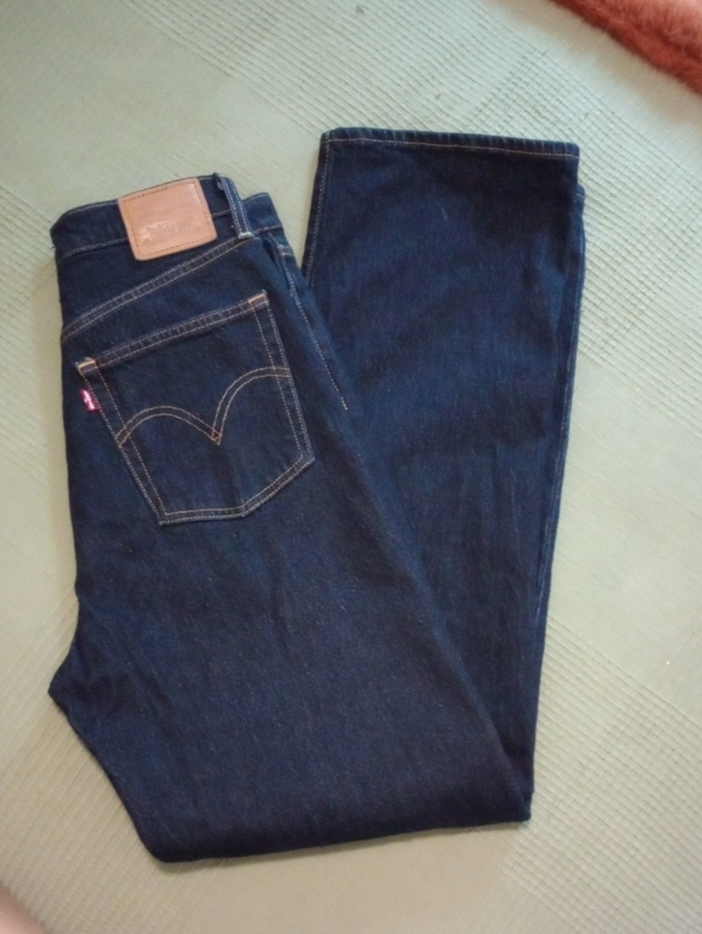 NWT.  Levi's Ribcage Full Length Straight leg Jeans